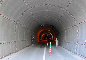 トンネル内面補強（R=3.34m）
