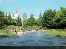【写真− 1 靭公園の噴水周辺(大阪市)