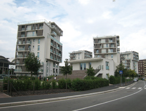 写真−1 ミラノ 9階建て集合住宅