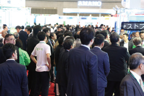 写真−4 展示会場内の様子