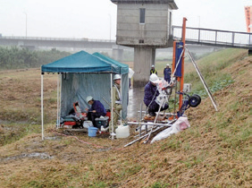 写真− 5 PDC の実現場による検証状況