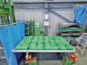 防護棚面の強度試験(積雪荷重試験)の例