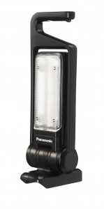大光量1,500ルーメンの可動式ライト『工事用 充電LEDマルチ投光器』発売 大光量1,500ルーメンの可動式ライト『工事用 充電LEDマルチ投光器』発売