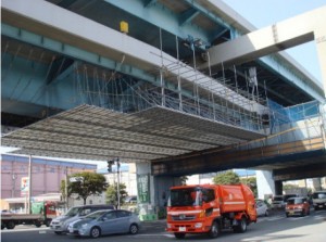 日鐵住金建材が安全性をさらに高めたシステム式吊り棚足場「NEO-BESPA（ネオ・ベスパ）」改良版を発売