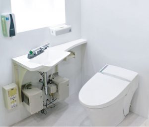 個室で手洗いのトイレ空間