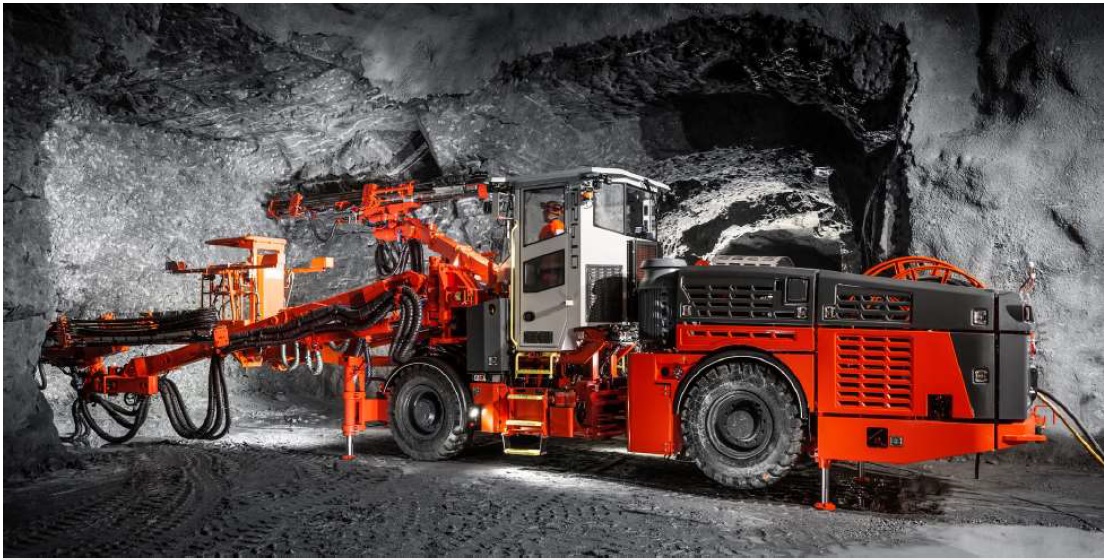 Sandvik DT1130i Tunneljumbo Conrad 2509/0 ドリルジャンボ トンネル