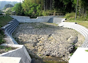 鋼製護岸枠の詳細
