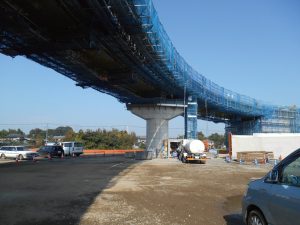 高速道路橋上部工事風景