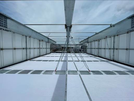 パネル式ユニットシステムつり足場工法  TOBISLIDE（トビスライド）