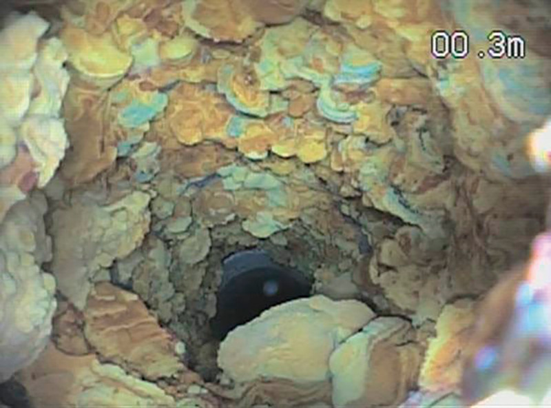 配水管内洗浄技術　高速炭酸水洗浄工法