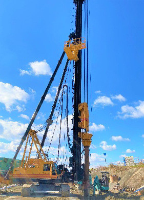 硬質地盤に対応可能なハット形鋼矢板圧入工法　HAT-ROCK-HAS 工法