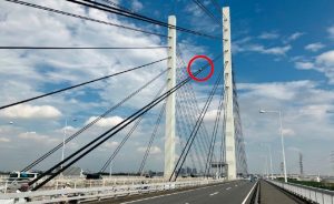 実橋での調査状況