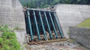 写真-3　田良川砂防堰堤