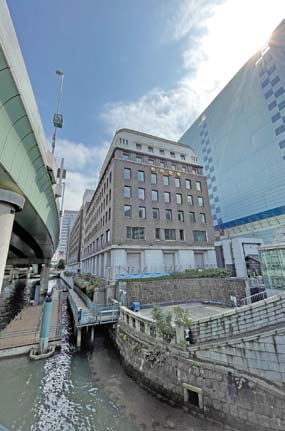 日本橋上の首都高速道路