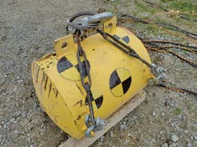 鋼製重錘