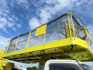 チームライク、高所作業車用落下防止ネット「リフトカバーネット」を新発売