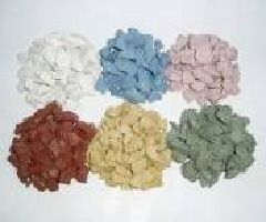 着色骨材・明色骨材 セラサンドの詳細