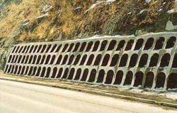 コンクリート法枠用型枠 アーチフレーム工法の詳細