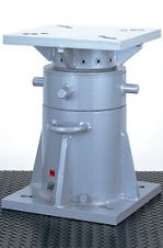 プレロードジャッキ