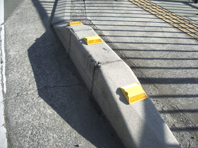 道路鋲の価格・単価｜積算資料公表価格版｜けんせつPlaza