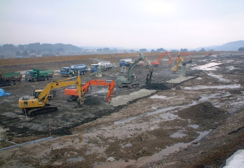 パワーブレンダー工法(地表散布方式、集塵装置付地表散布方式)