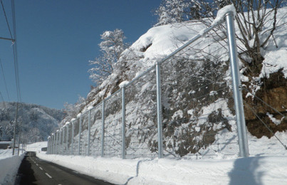 ハイパワースノーフェンス(HSF)工法