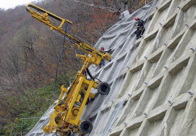 無足場ロックボルト工法