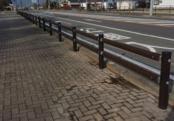 間伐材丸太安全防護柵の詳細