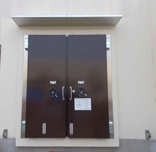 スイング式防水扉(SW)