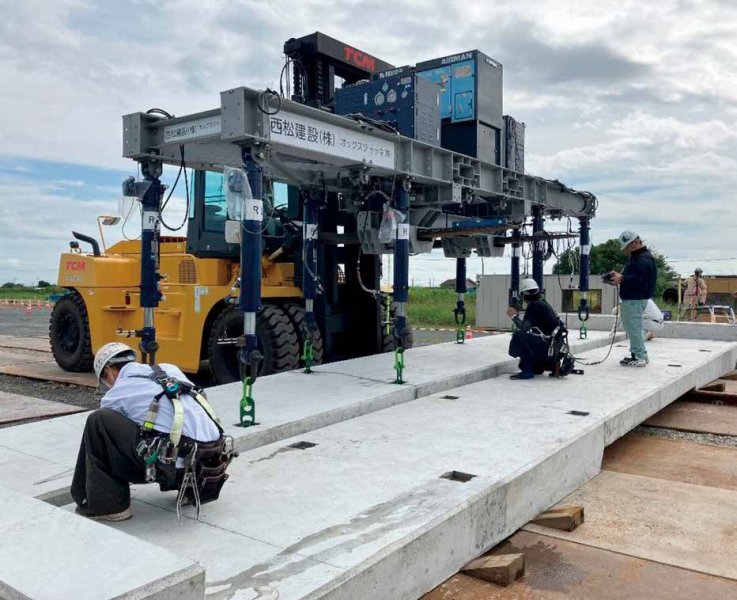 フォークリフト用新設床版設置装置