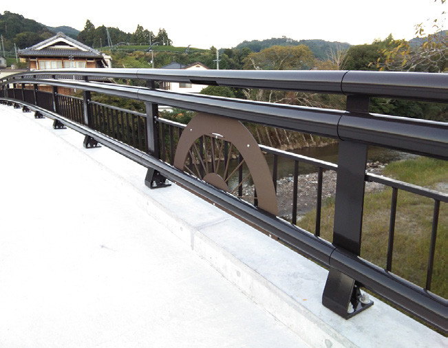 鋼製防護柵の詳細