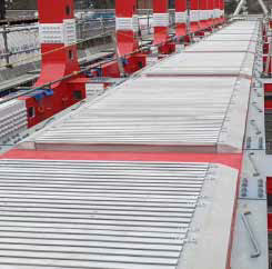 リブ付きアーチフォーム（RAF）