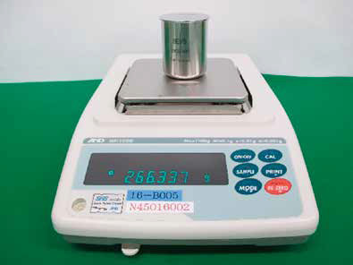 含浸材の密度試験