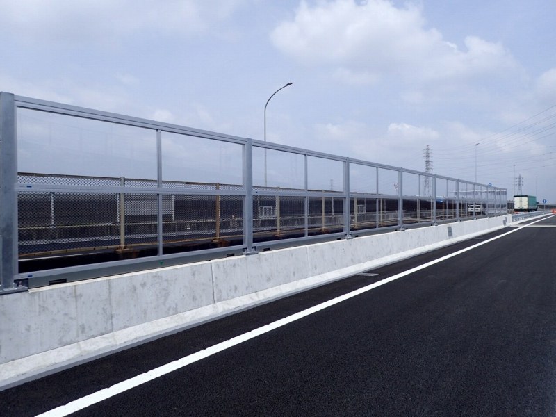 長耐久ガラスコーティング透明板の詳細