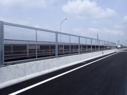 長耐久ガラスコーティング透明板